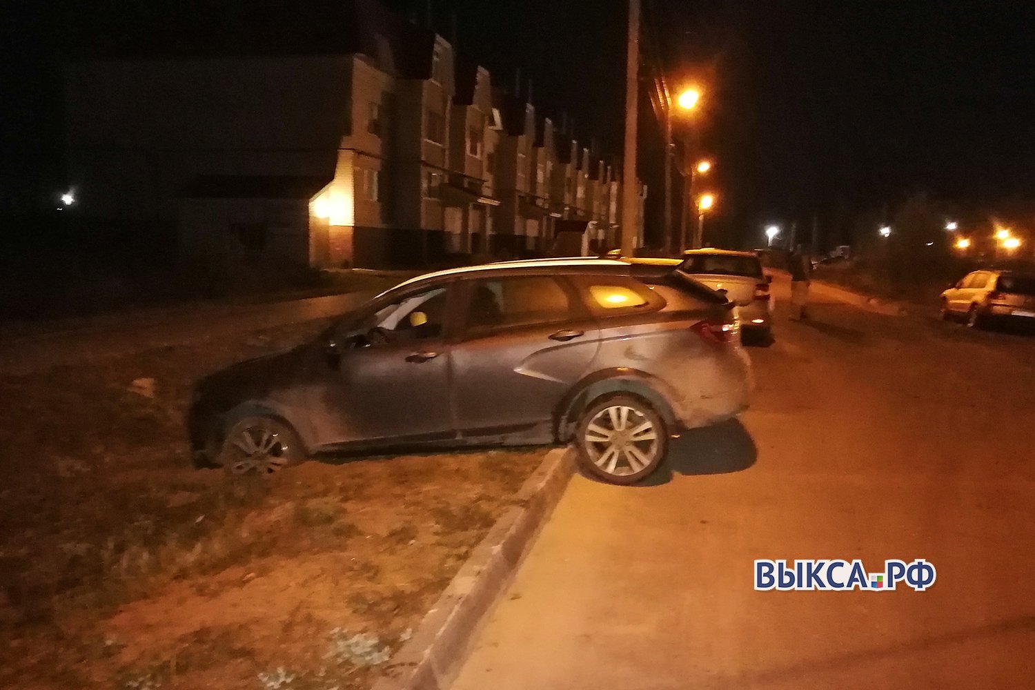 Предположительно пьяный водитель устроил гонки в Выкса-Сити